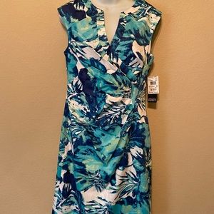 NWT. Adrianna Papell sleeveless dress